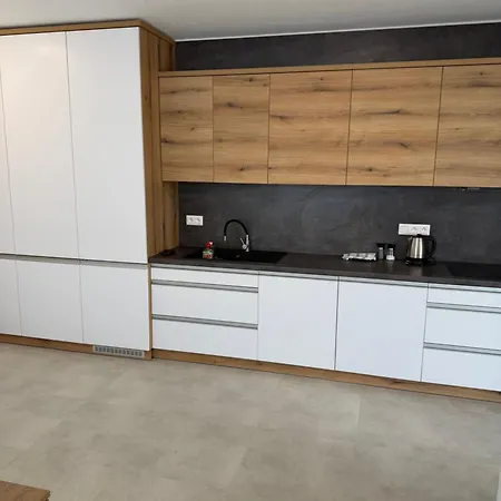 Pri Tichom Lese Apartment *