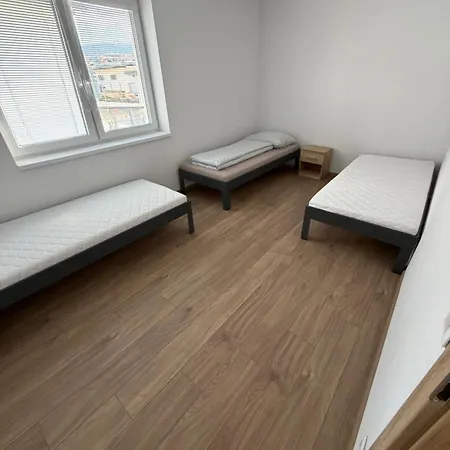 Pri Tichom Lese Apartment *